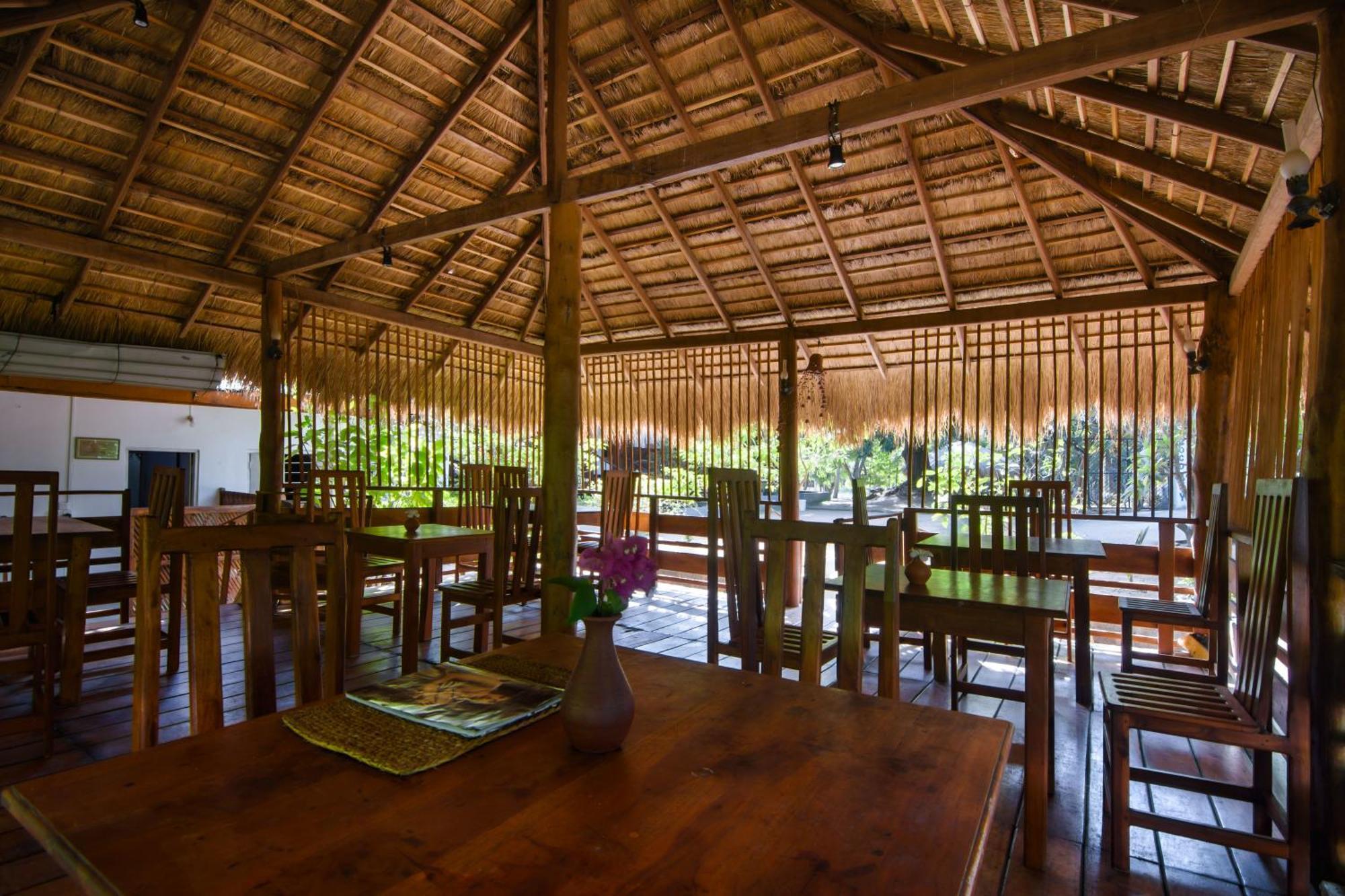 Arugambay Coco Bay Hotel Arugam Bay Exterior photo